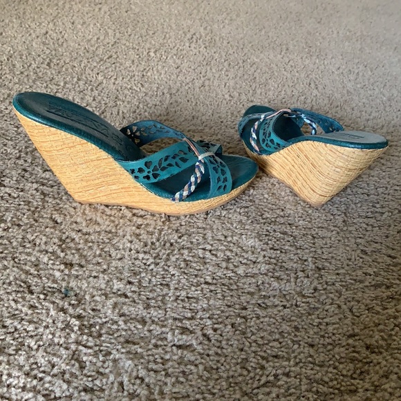 Shoes - Picture 3 of 3